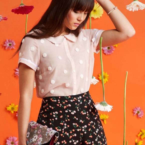 ModCloth Tops - NWOT Modcloth Let's Do Lovely Button Up Top